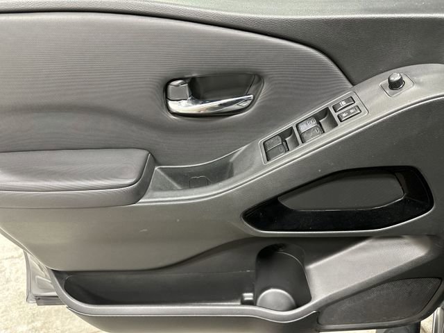 Used 2023 Nissan Frontier SV w/ Midnight Edition Package image 16