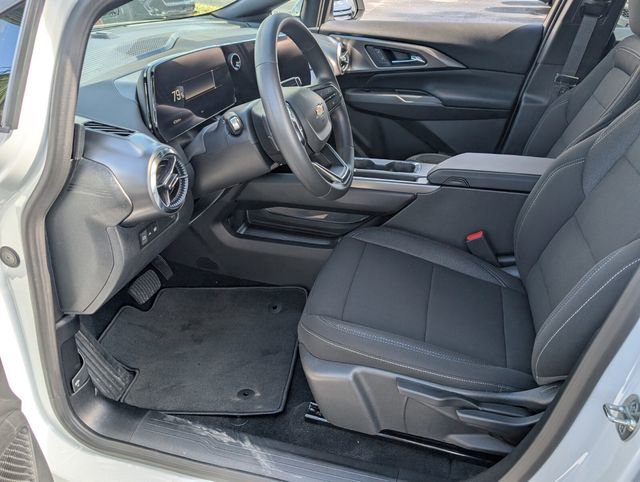 New 2026 Chevrolet Equinox EV LT image 5