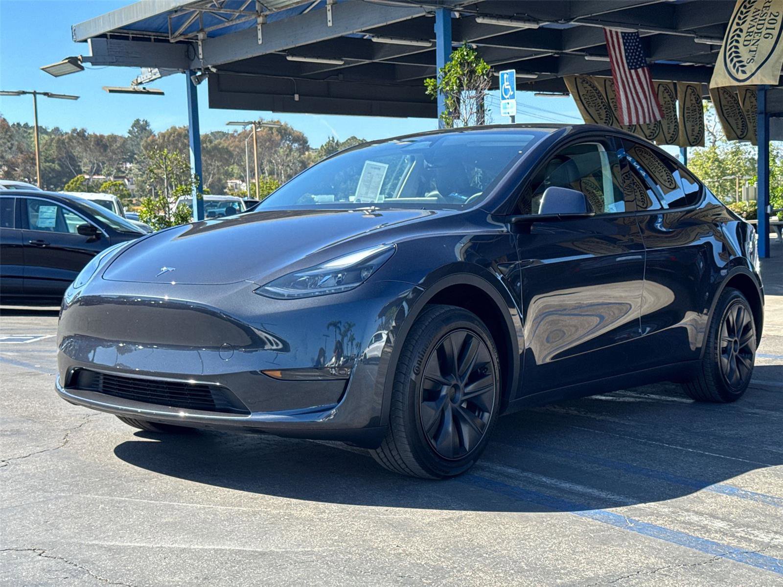 Used 2024 Tesla Model Y Long Range image 4