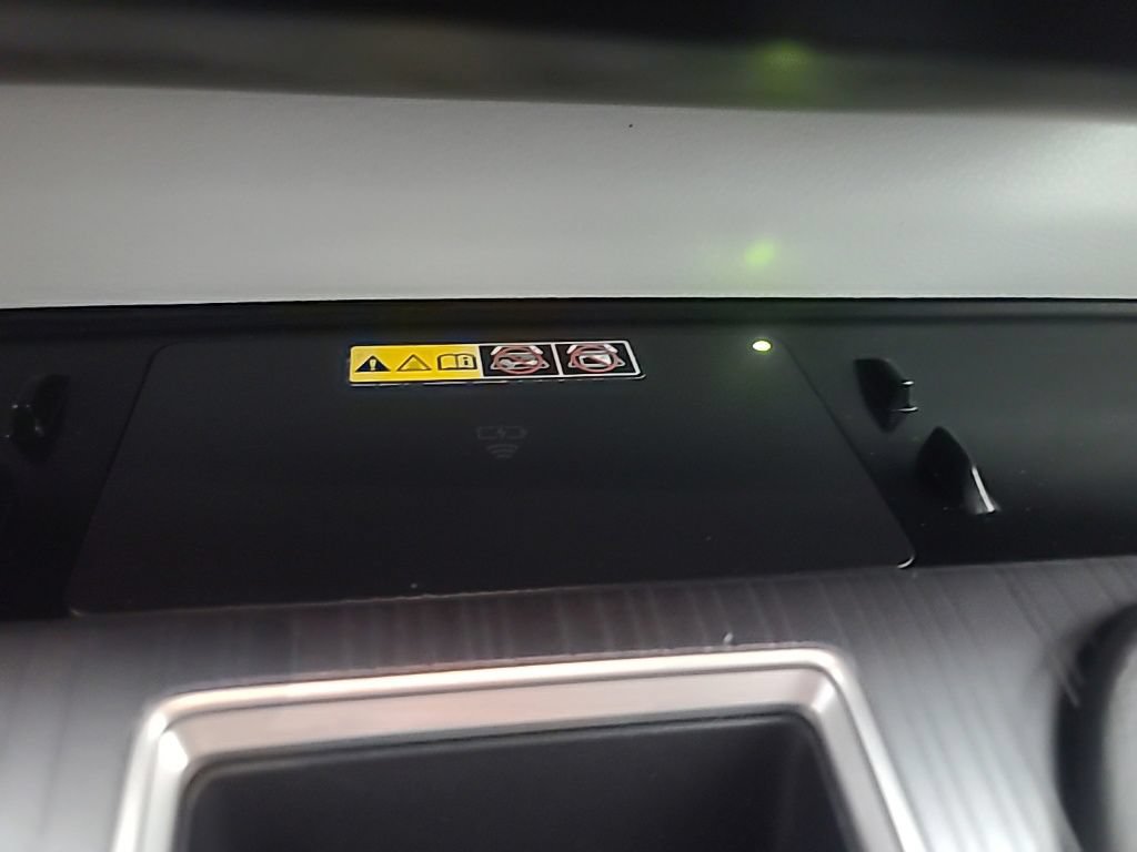 Used 2025 Toyota Sienna LE FWD image 39
