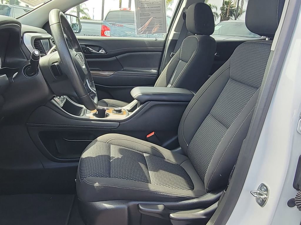 Used 2023 GMC Acadia SLE w/ Elevation Edition image 18