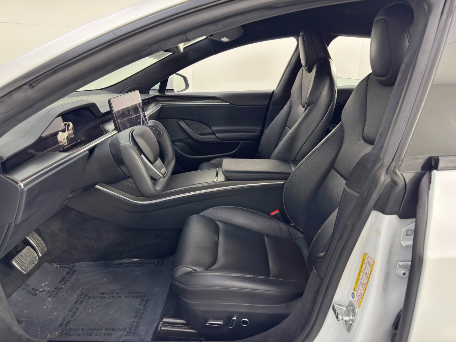 Used 2021 Tesla Model S Plaid image 17