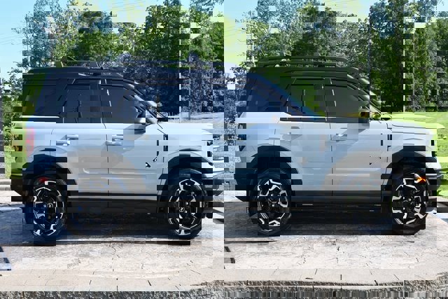 Used 2023 Ford Bronco Sport Outer Banks w/ Tech Package image 4