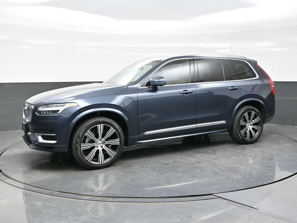 Used 2025 Volvo XC90 T8 Ultra w/ Protection Package Premier image 3