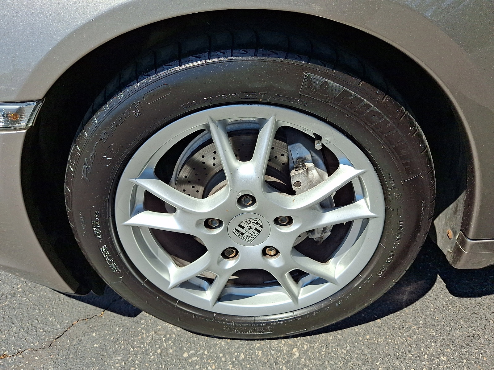 Used 2006 Porsche Boxster RWD image 9