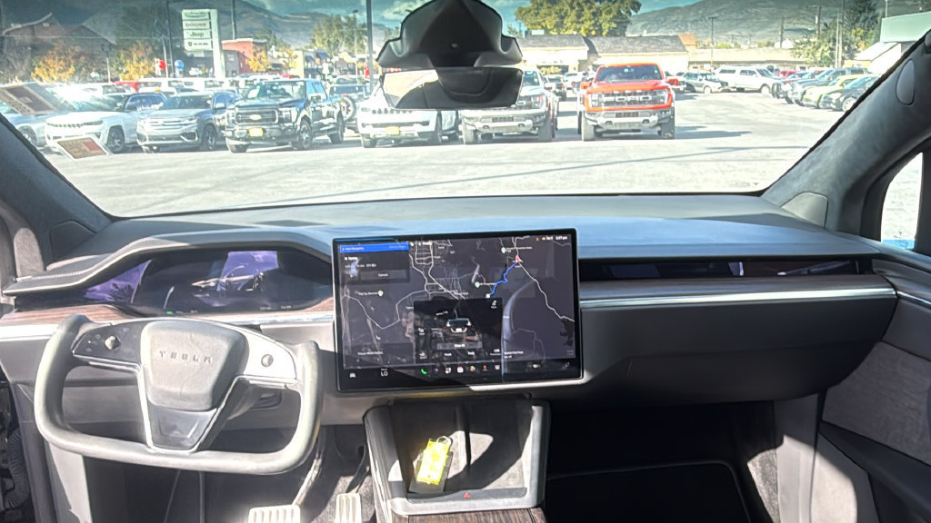 Used 2023 Tesla Model X AWD/4WD image 16