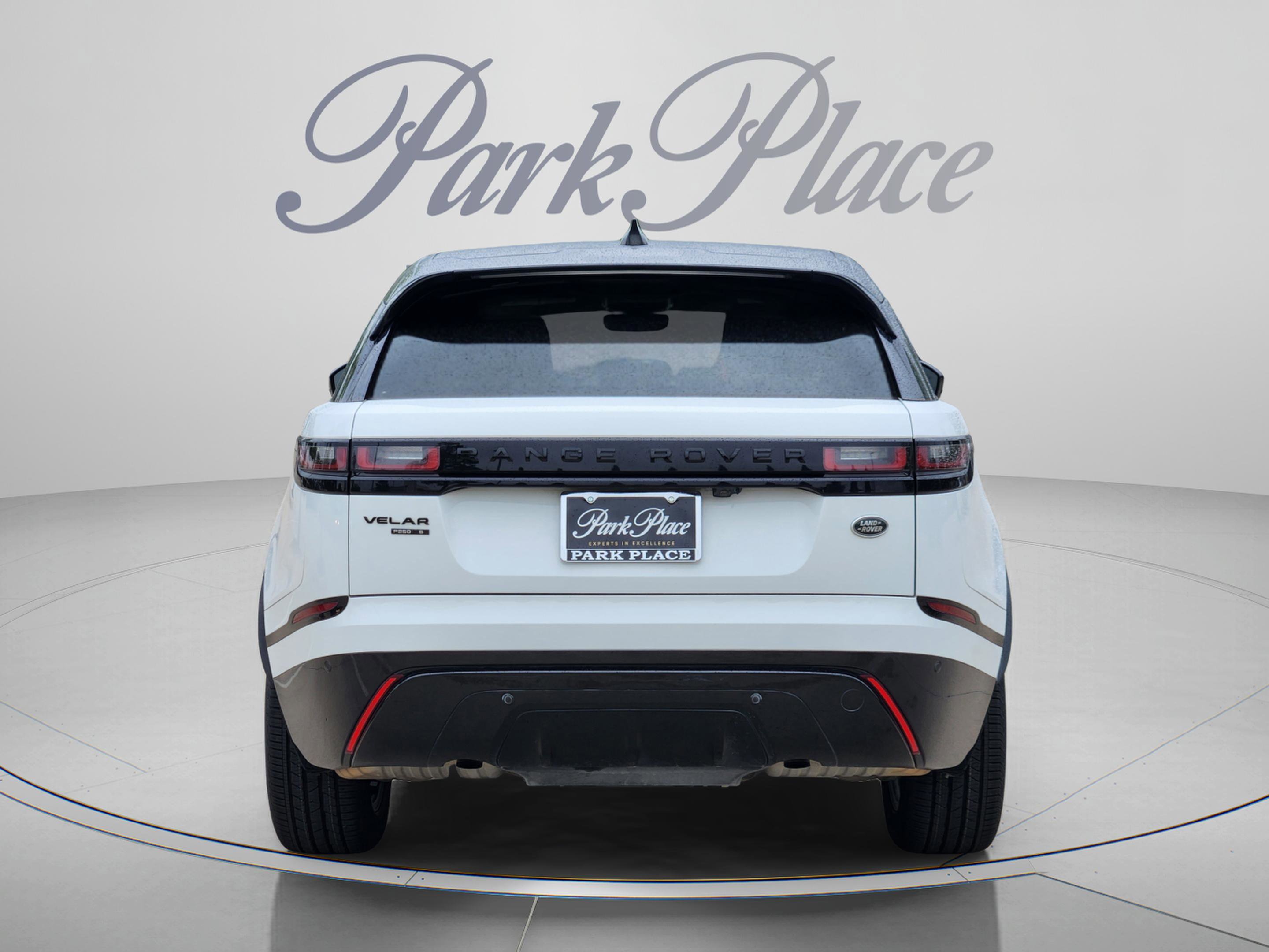 Used 2020 Land Rover Range Rover Velar R-Dynamic S AWD/4WD image 4