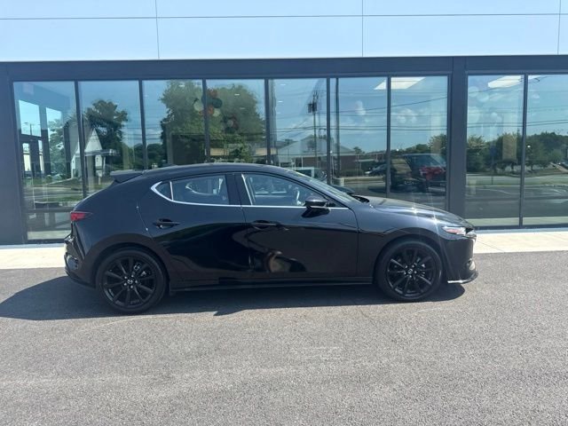 Used 2025 MAZDA MAZDA3 Hatchback w/Premium Plus Pkg AWD/4WD image 2