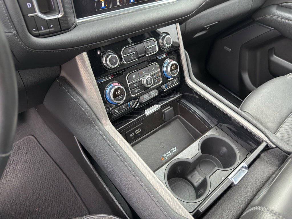 Used 2024 GMC Yukon Denali image 17