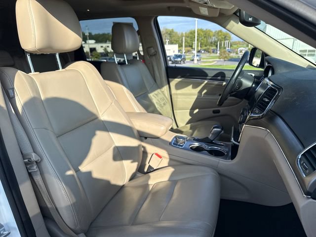 Used 2021 Jeep Grand Cherokee Limited w/ Premium Lighting Group AWD/4WD image 13
