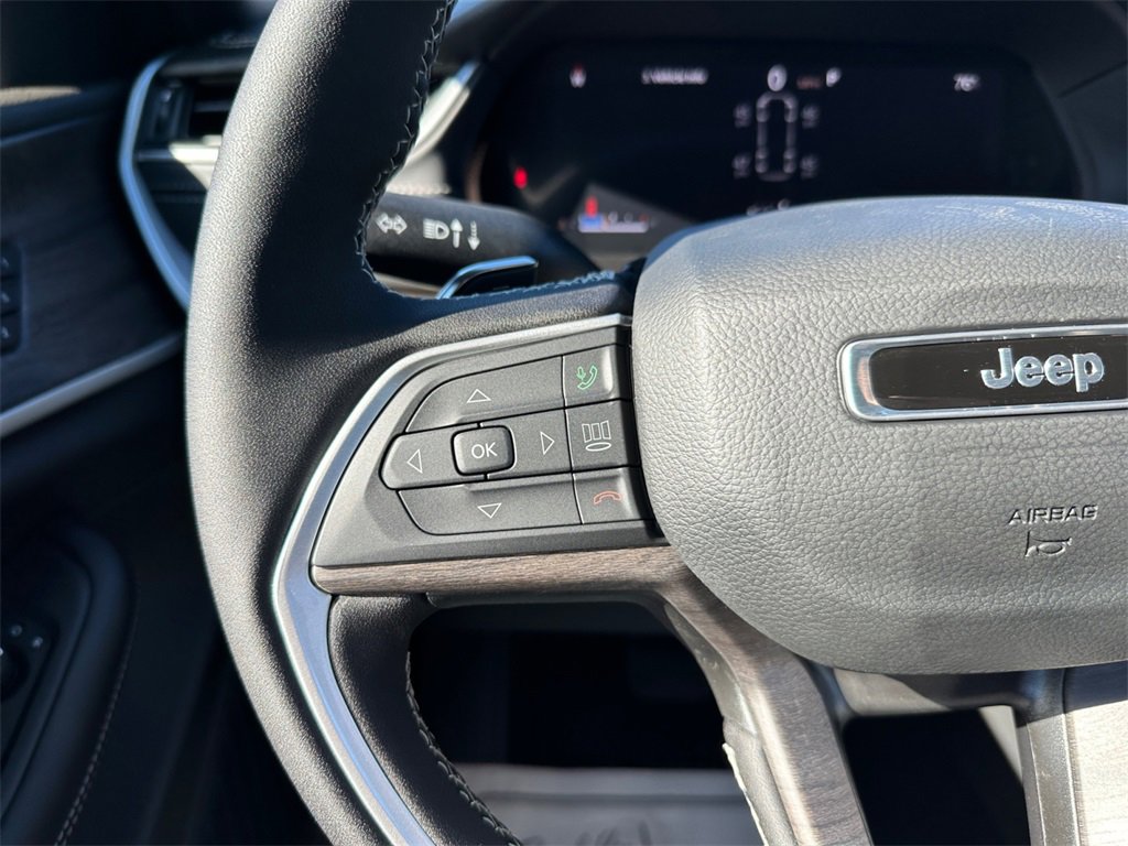 New 2025 Jeep Grand Cherokee L Limited image 21