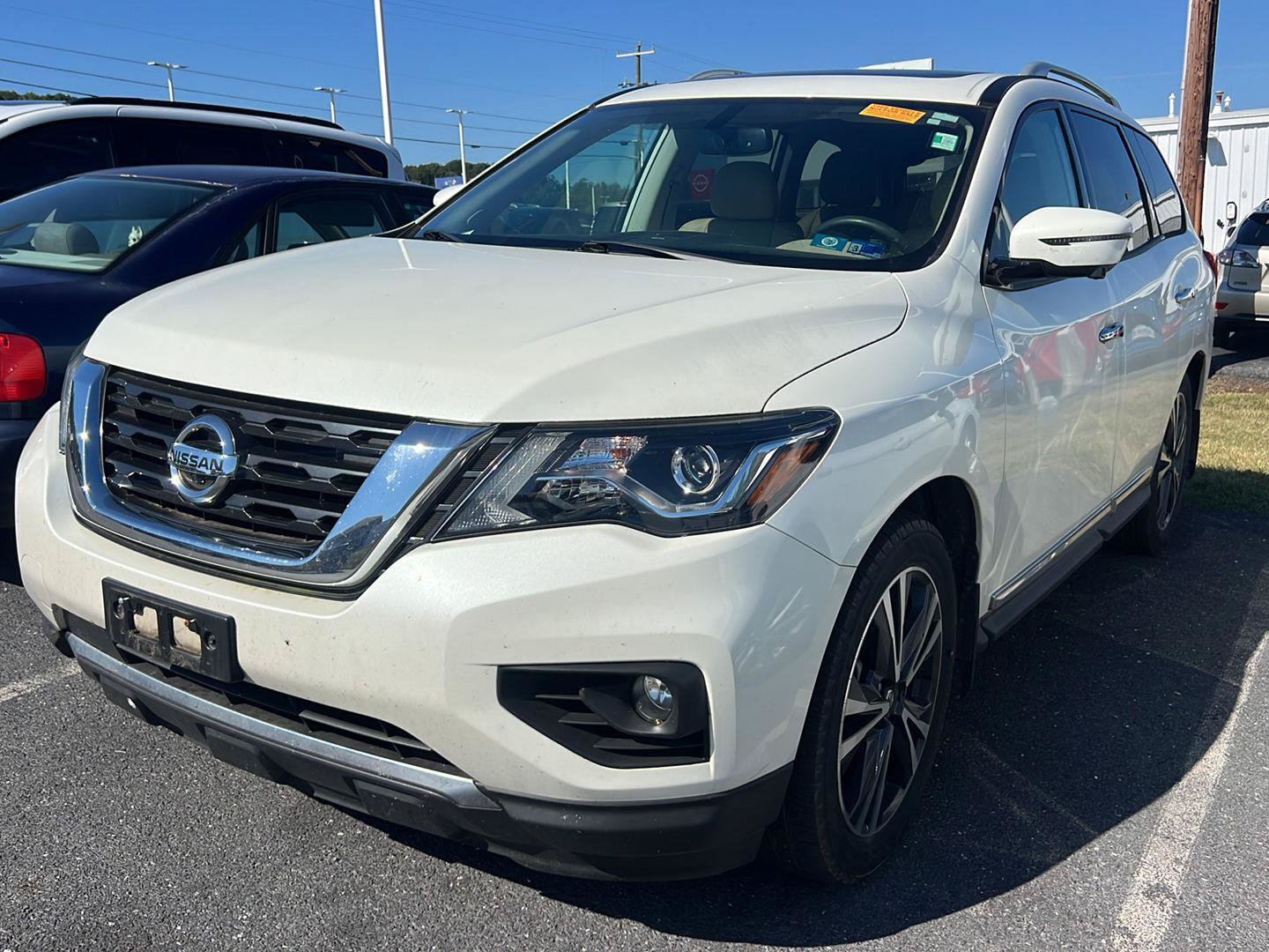 Used 2020 Nissan Pathfinder Platinum AWD/4WD image 1