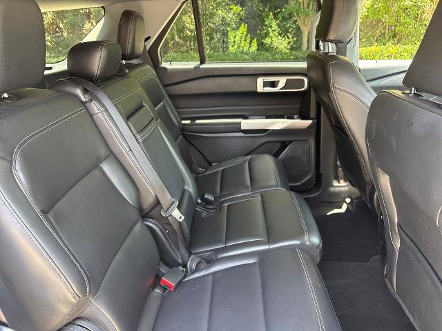 Certified 2023 Ford Explorer XLT w/ Equipment Group 202A RWD image 28