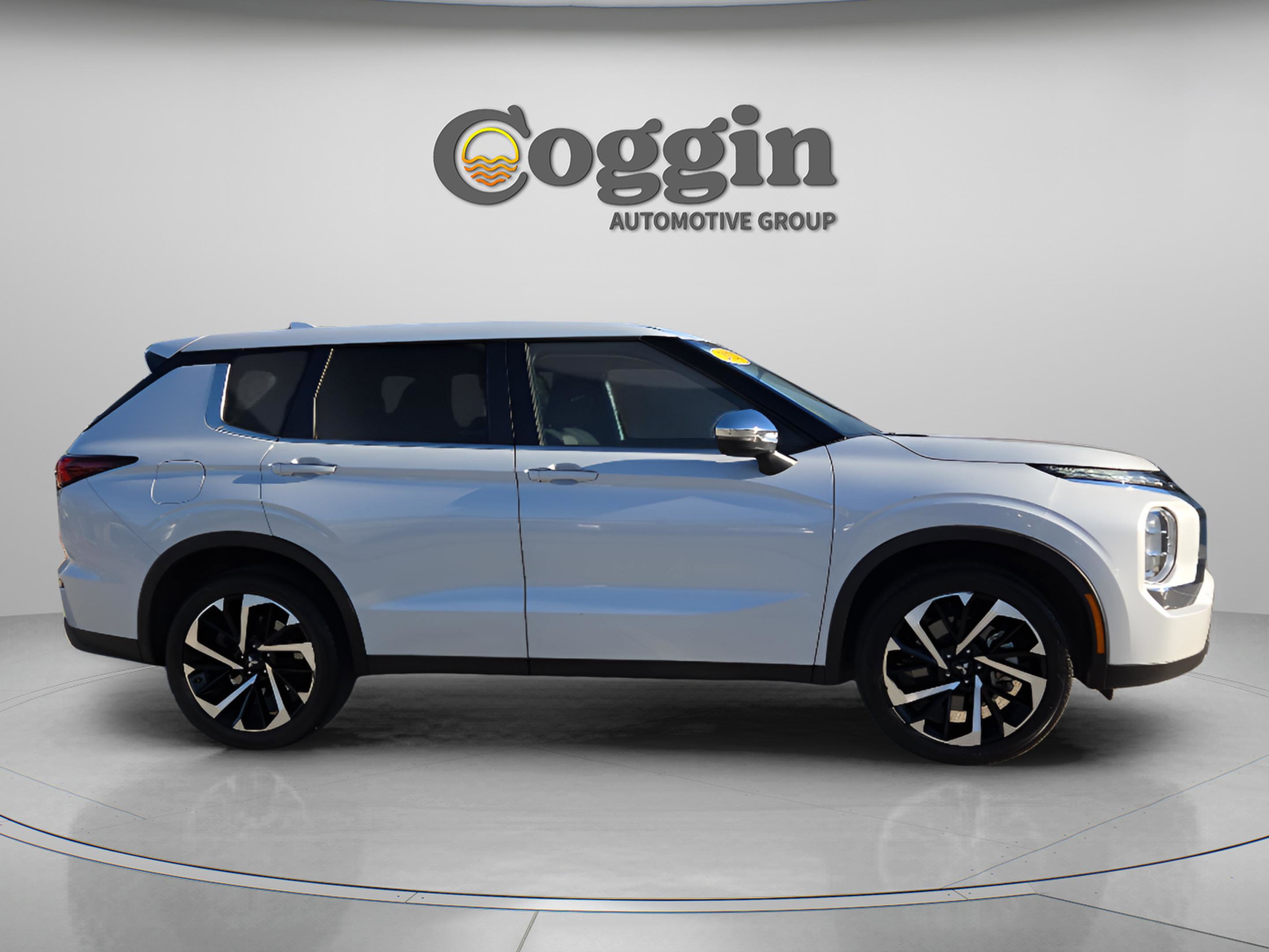 Used 2022 Mitsubishi Outlander ES image 7