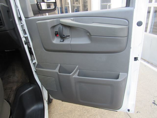 Used 2014 Chevrolet Express 3500 LT w/ LT Preferred Equipment Group image 17