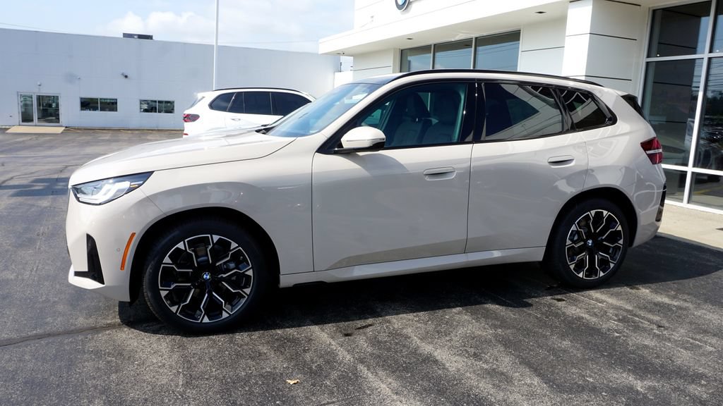 New 2026 BMW X3 xDrive30i w/ M Sport Package AWD/4WD image 2