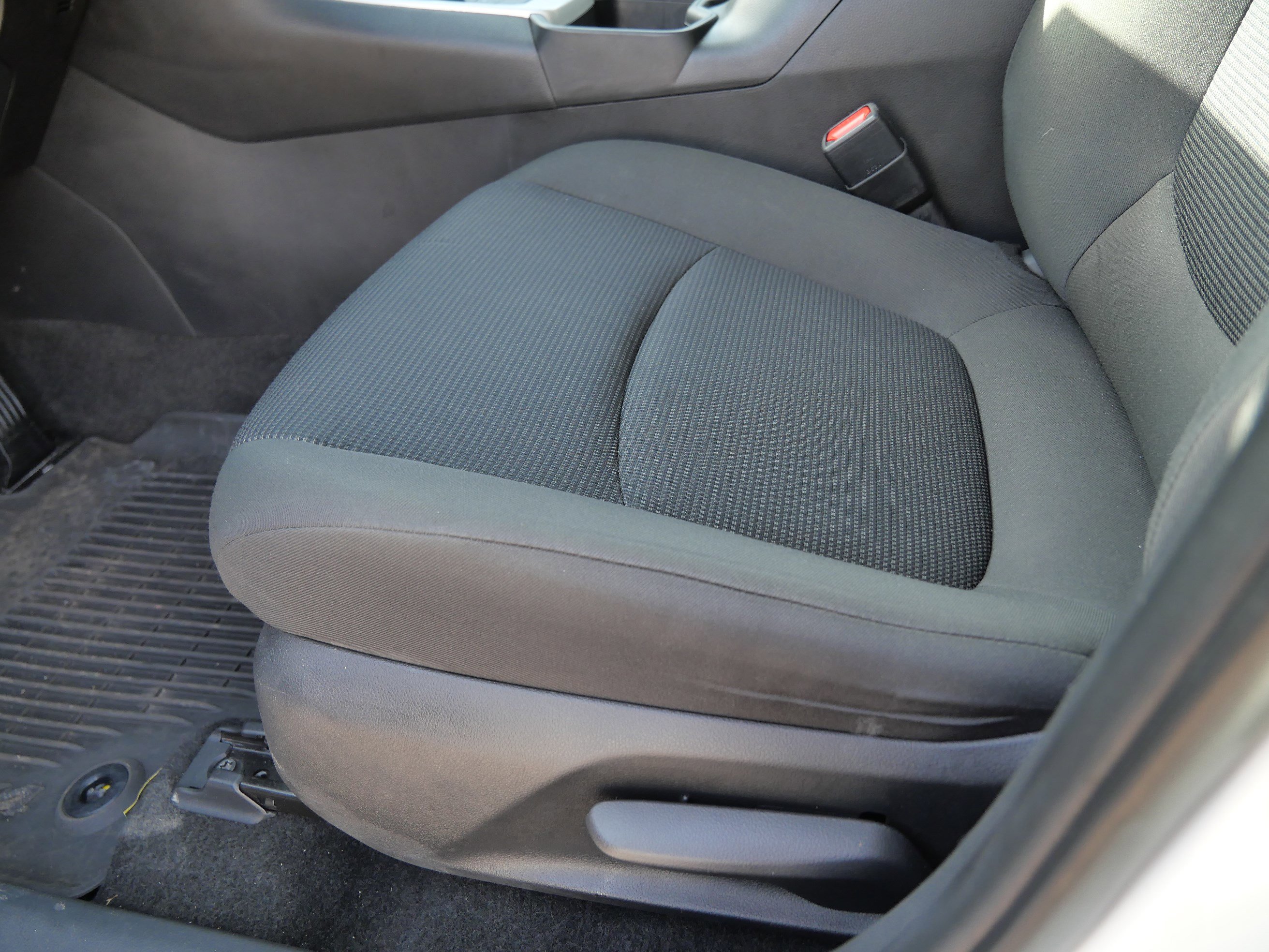 Certified 2024 Toyota RAV4 LE image 21