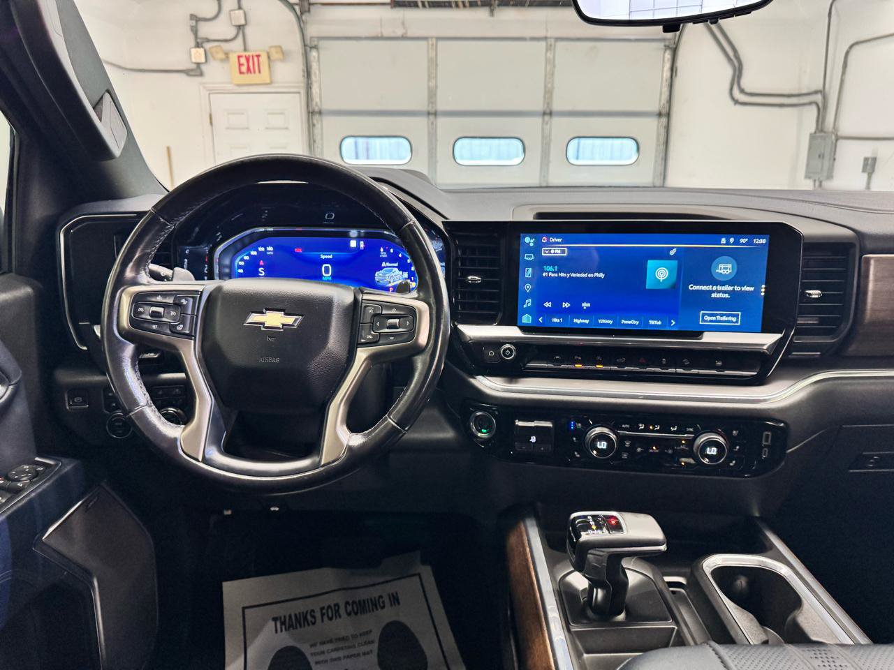 Used 2023 Chevrolet Silverado 1500 High Country w/ Technology Package AWD/4WD image 22