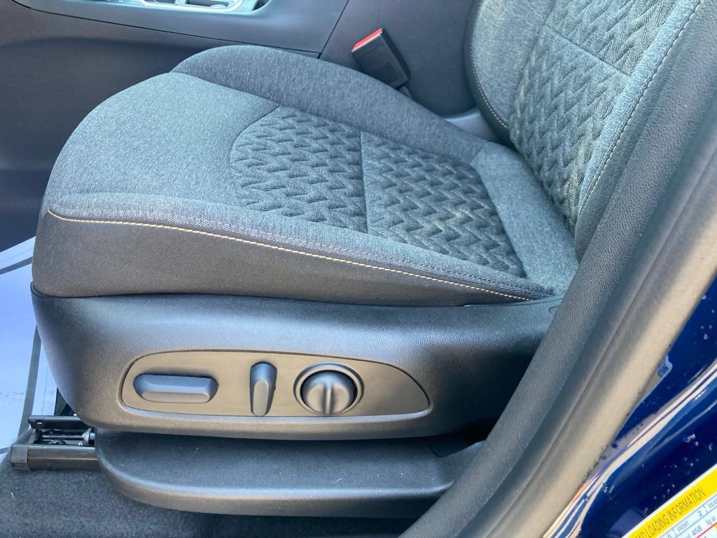 Used 2022 Chevrolet Equinox LT AWD/4WD image 4