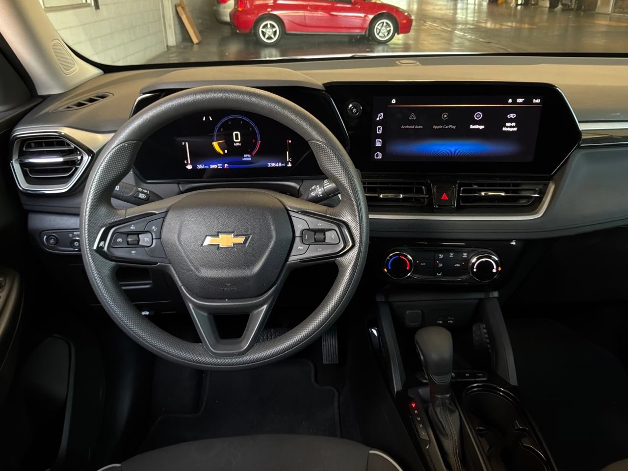 Used 2025 Chevrolet TrailBlazer LT w/ Driver Confidence Package AWD/4WD image 12