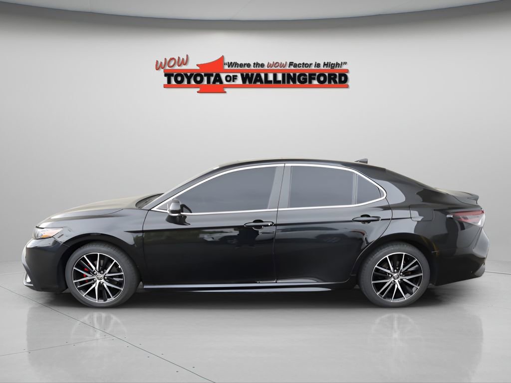 Used 2021 Toyota Camry SE w/ Cold Weather Package AWD/4WD image 2