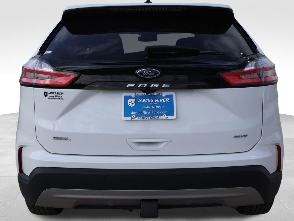 Used 2024 Ford Edge SEL w/ Convenience Package AWD/4WD image 4
