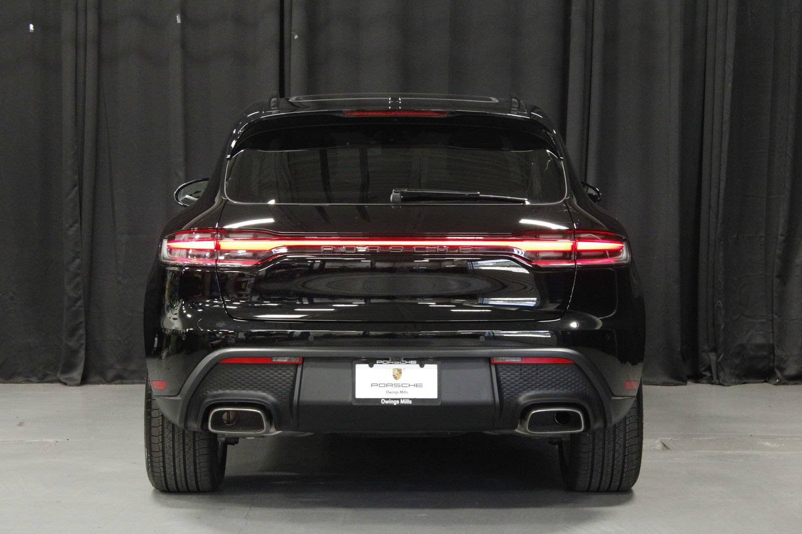 Certified 2026 Porsche Macan AWD/4WD image 6