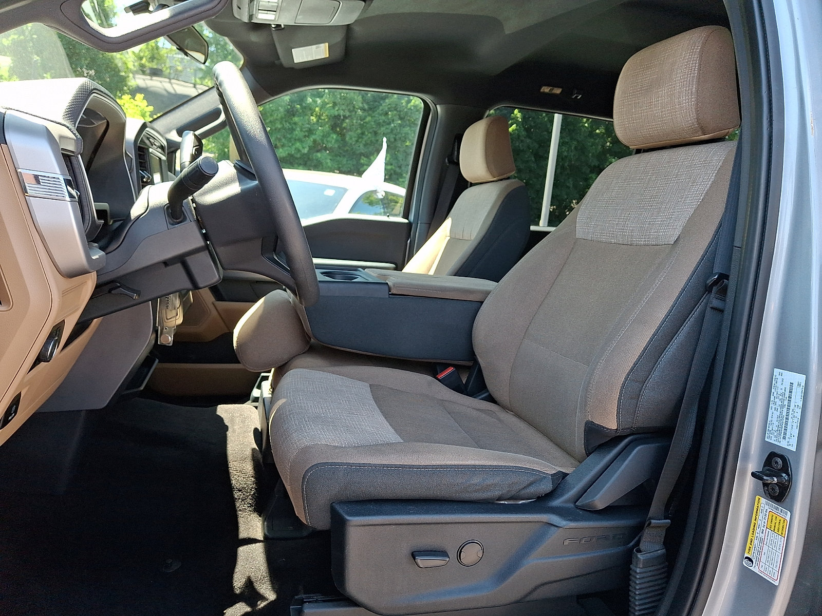 Used 2023 Ford F150 XLT AWD/4WD image 12