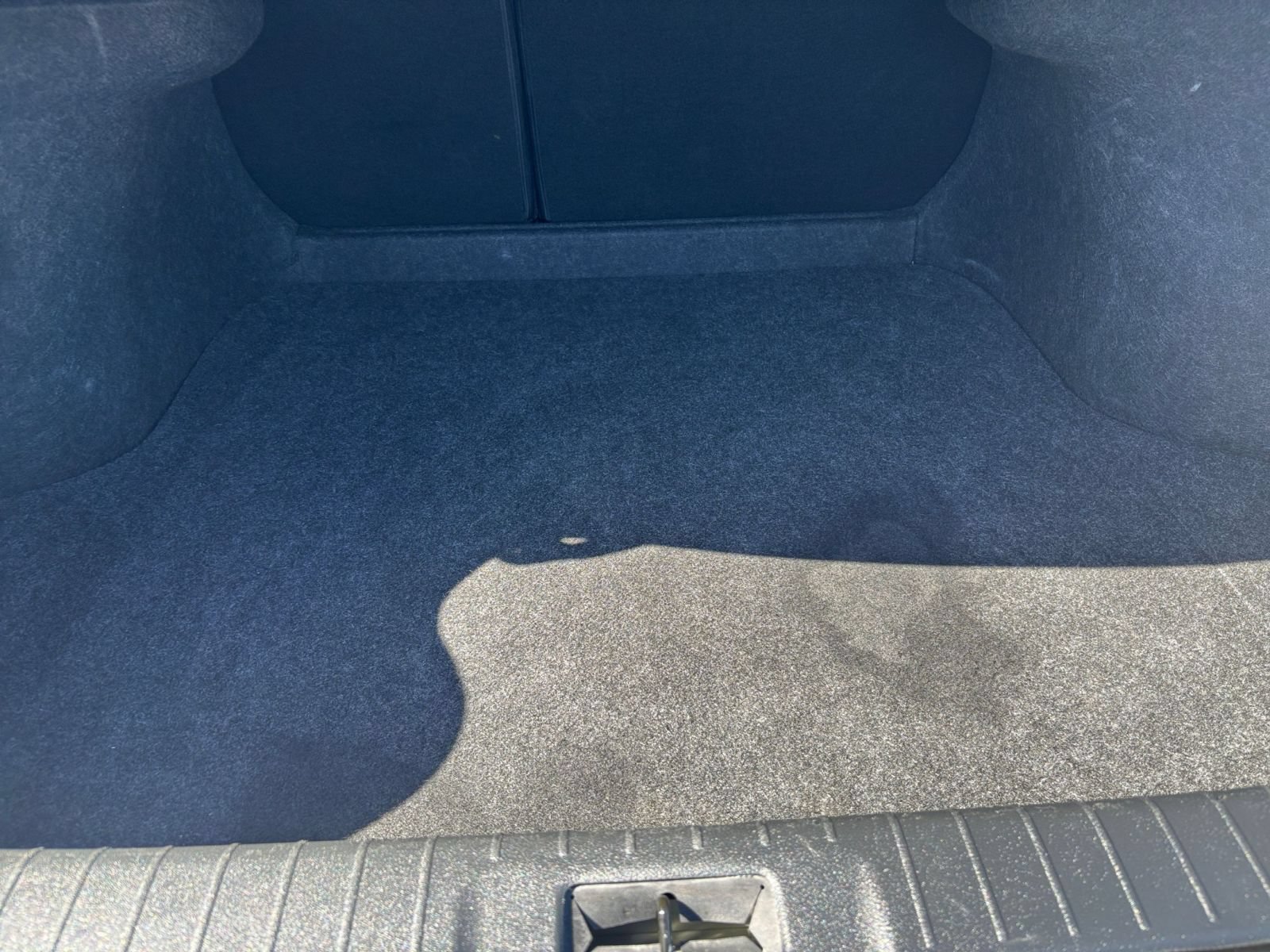 Used 2025 Nissan Sentra S FWD image 31