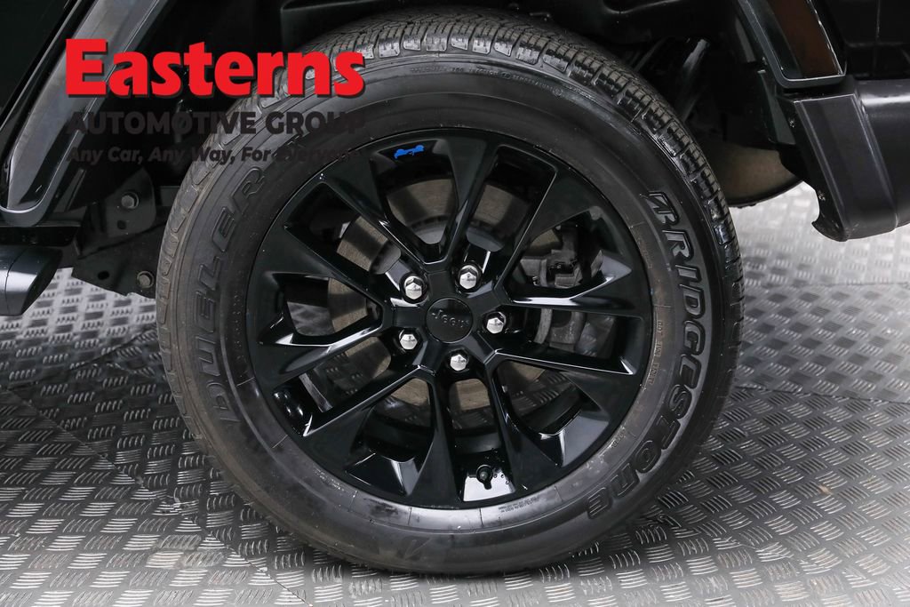 Used 2023 Jeep Wrangler Unlimited Sahara image 8