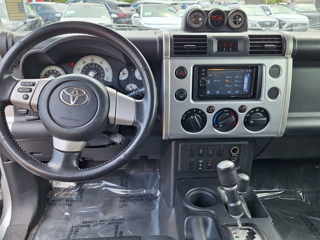 Used 2007 Toyota FJ Cruiser 4WD w/ Upgrade Pkg 1 image 13
