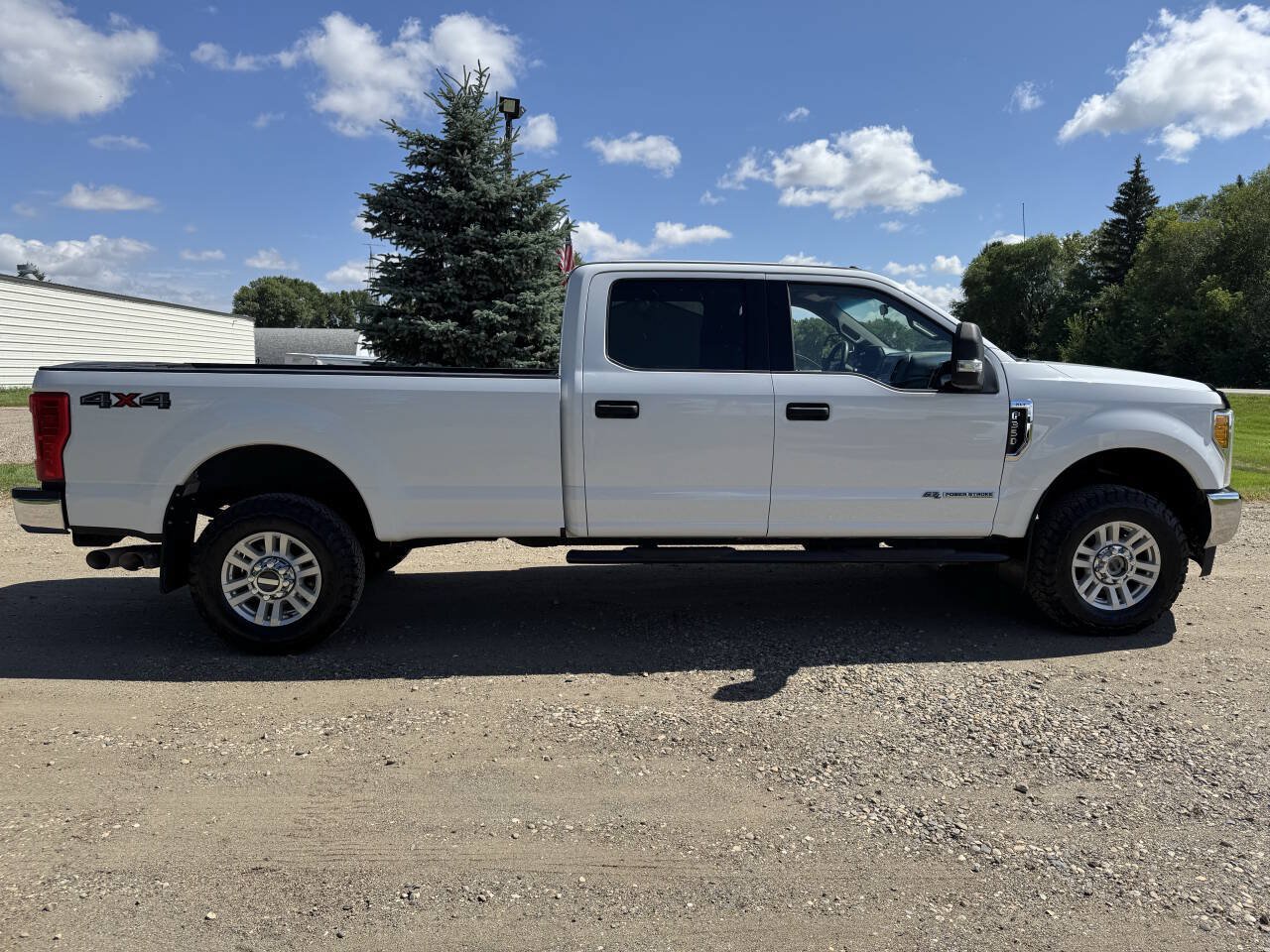 Used 2017 Ford F350 XLT w/ XLT Value Package AWD/4WD image 11
