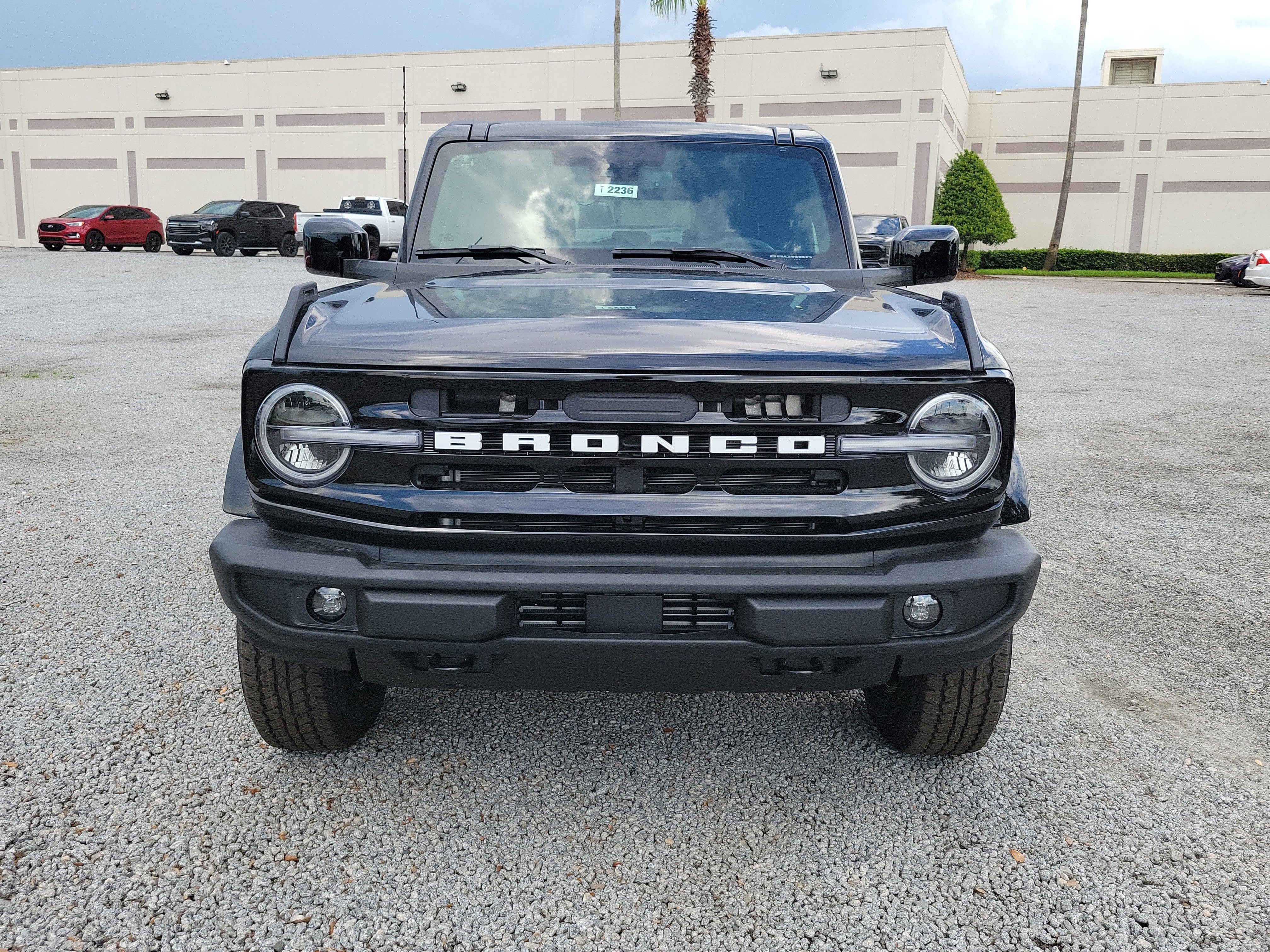 New 2026 Ford Bronco Outer Banks AWD/4WD image 3