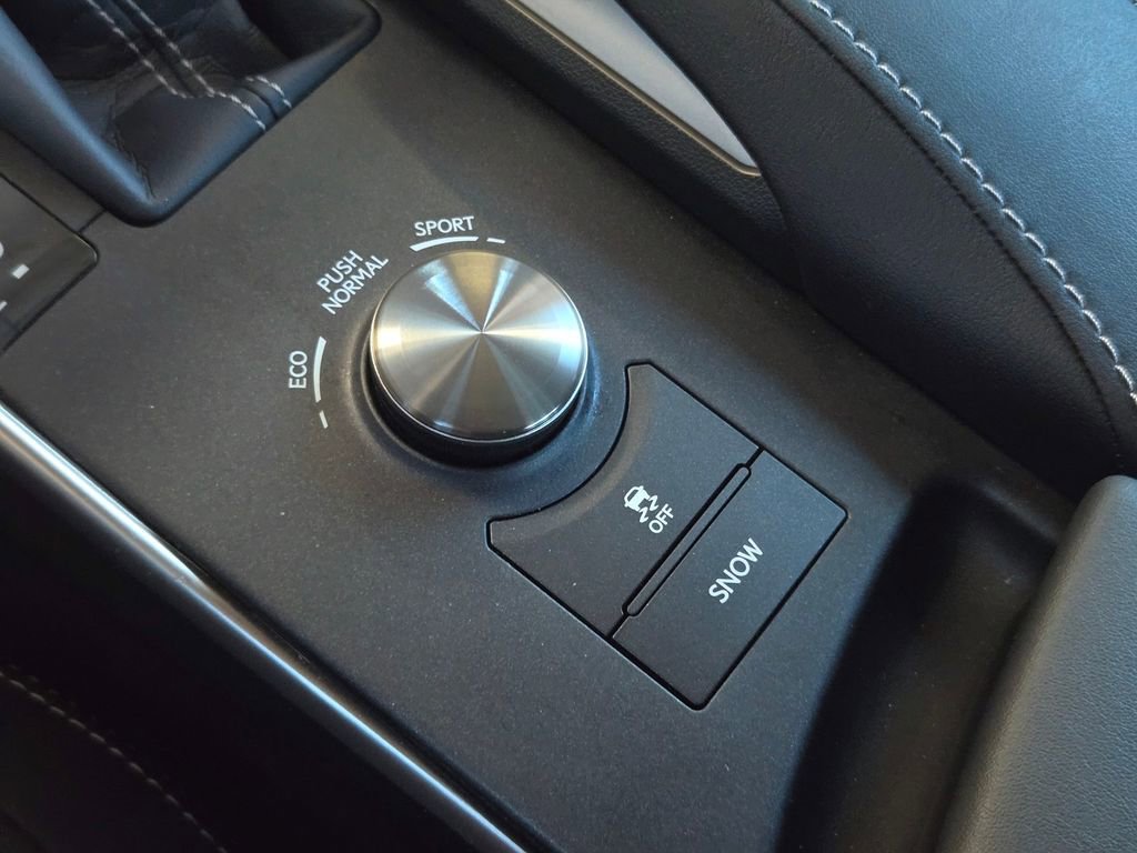 Used 2017 Lexus IS 300 AWD w/ Navigation System Package image 22