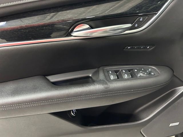 Used 2020 Cadillac XT5 Premium Luxury FWD image 17