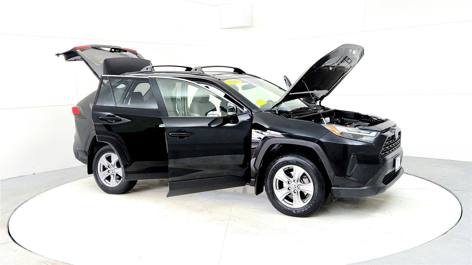 Certified 2023 Toyota RAV4 XLE w/ Convenience Package image 12