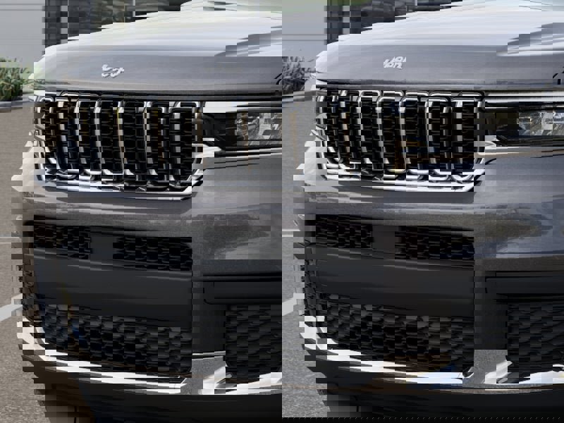 New 2025 Jeep Grand Cherokee L Laredo w/ Luxury Tech Group I image 35