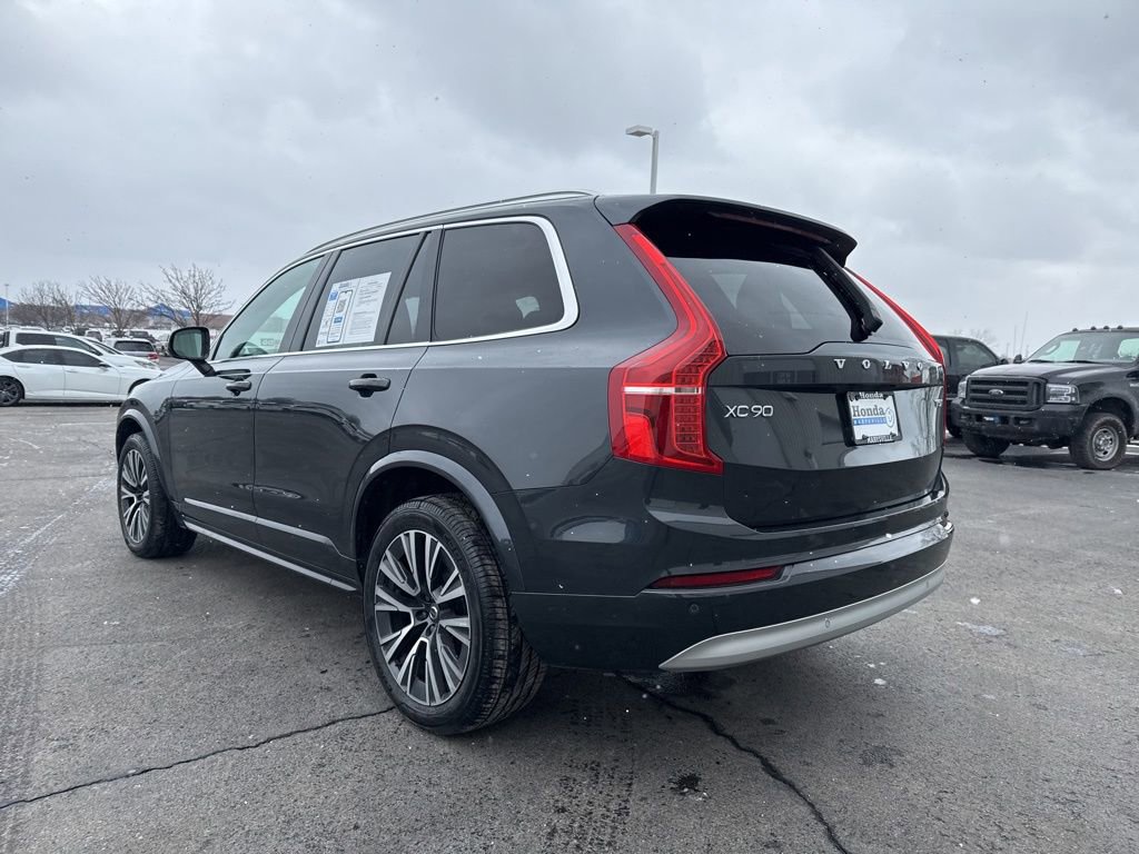 Used 2022 Volvo XC90 T5 Momentum w/ Climate Package image 5