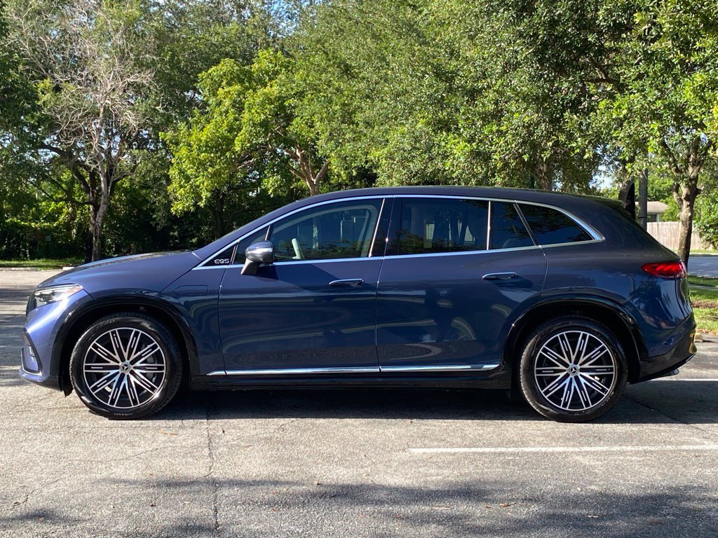 Used 2023 Mercedes-Benz EQS 450+ 4MATIC SUV w/ AMG Line Exterior Package image 6