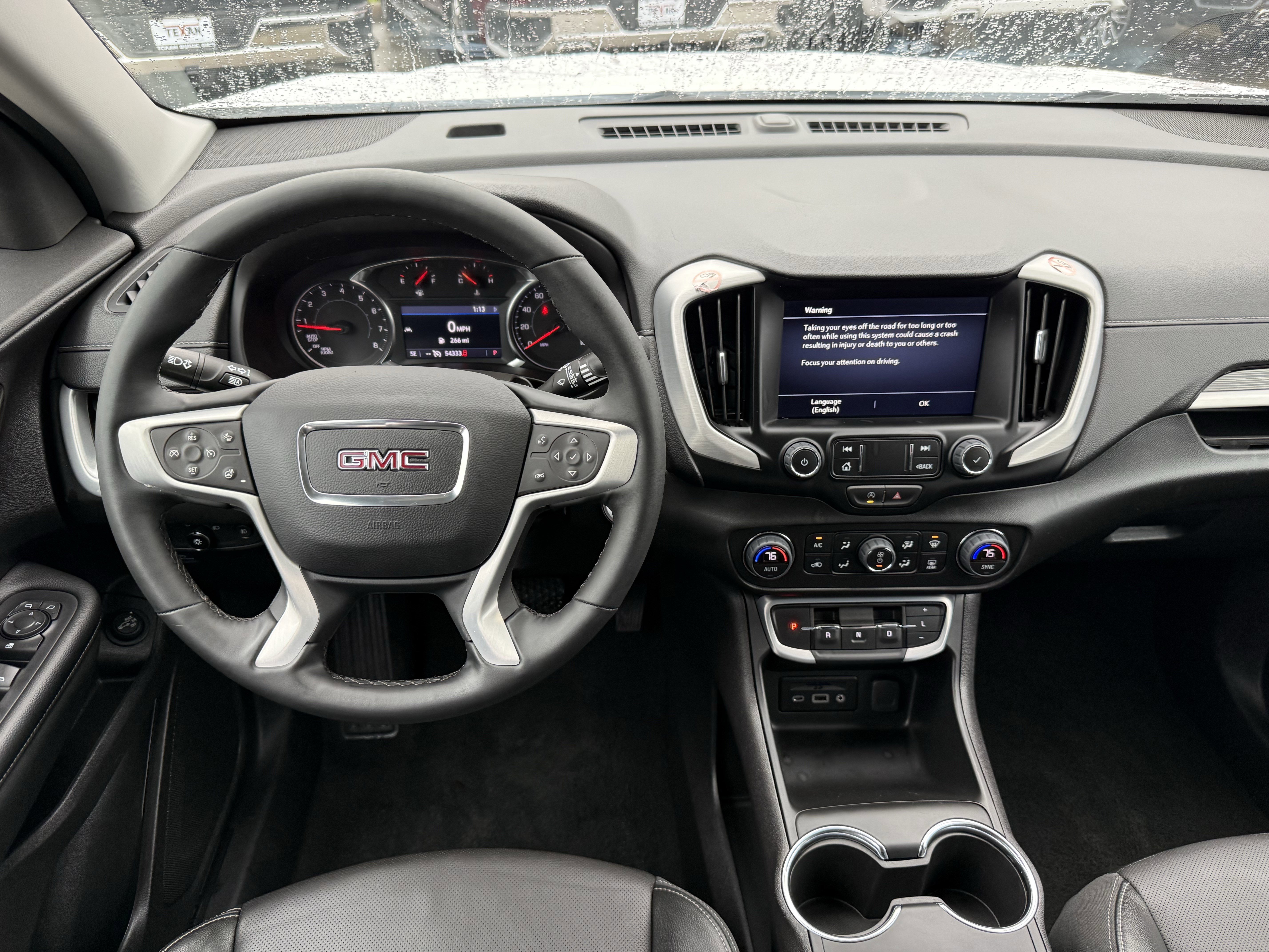 Used 2024 GMC Terrain SLT image 14