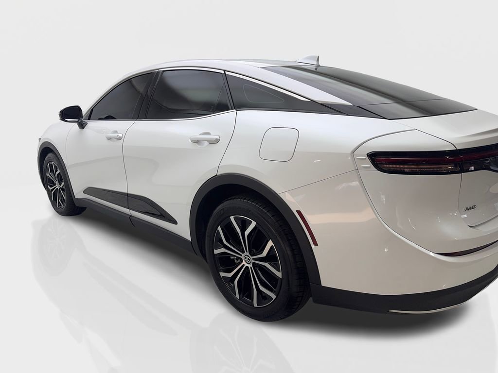 Used 2023 Toyota Crown XLE image 14