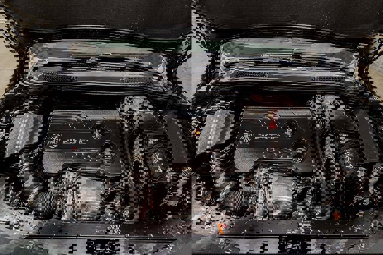 Used 2016 Buick Cascada Premium image 30