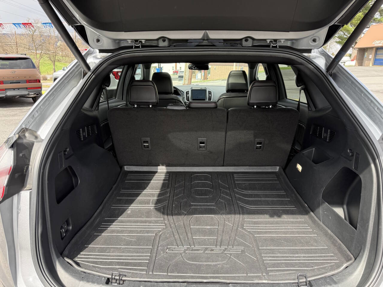 Used 2023 Ford Edge ST-Line w/ Cargo Accessory Package image 25