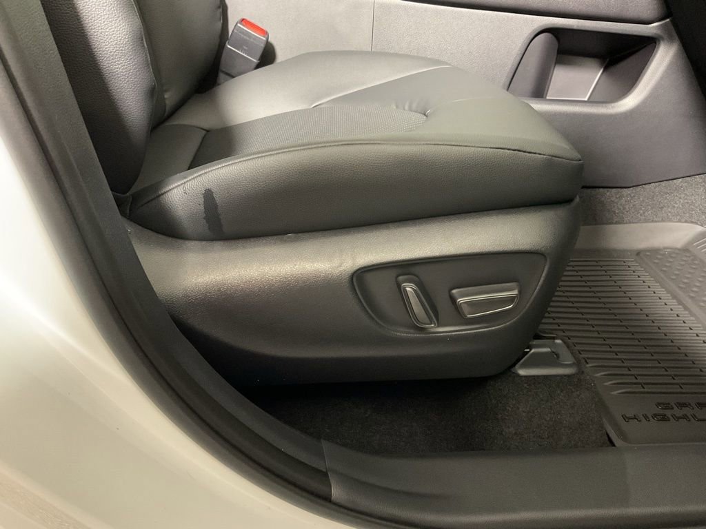 New 2026 Toyota Grand Highlander XLE AWD/4WD image 38