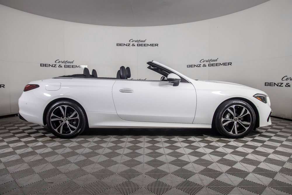 Used 2025 Mercedes-Benz CLE 300 4MATIC Cabriolet image 17