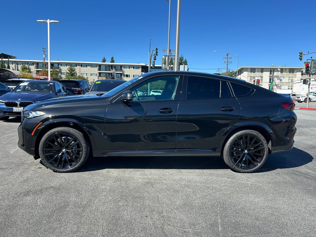 Used 2026 BMW X6 xDrive40i AWD/4WD image 2