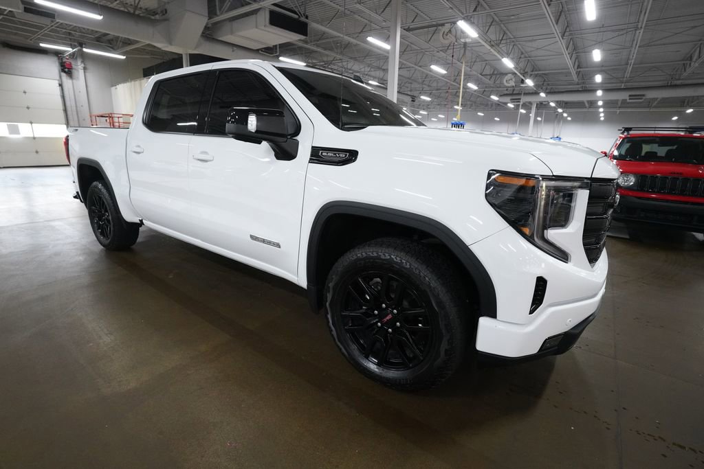 Used 2025 GMC Sierra 1500 Elevation w/ Preferred Package AWD/4WD image 35
