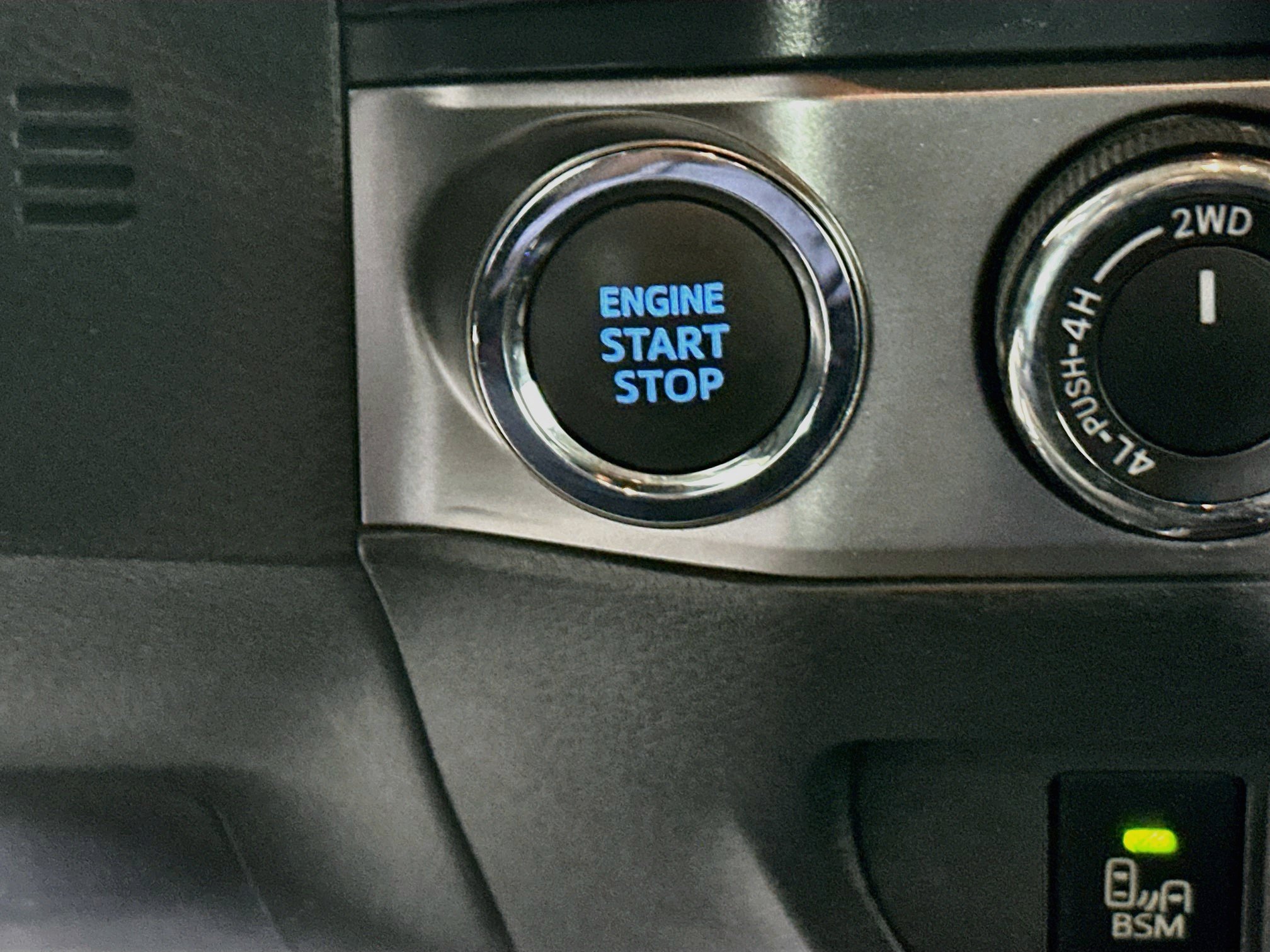 Used 2023 Toyota Tacoma SR5 w/ Technology Package AWD/4WD image 20