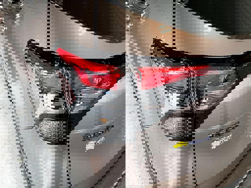 Used 2025 Subaru Forester Premium AWD/4WD image 31