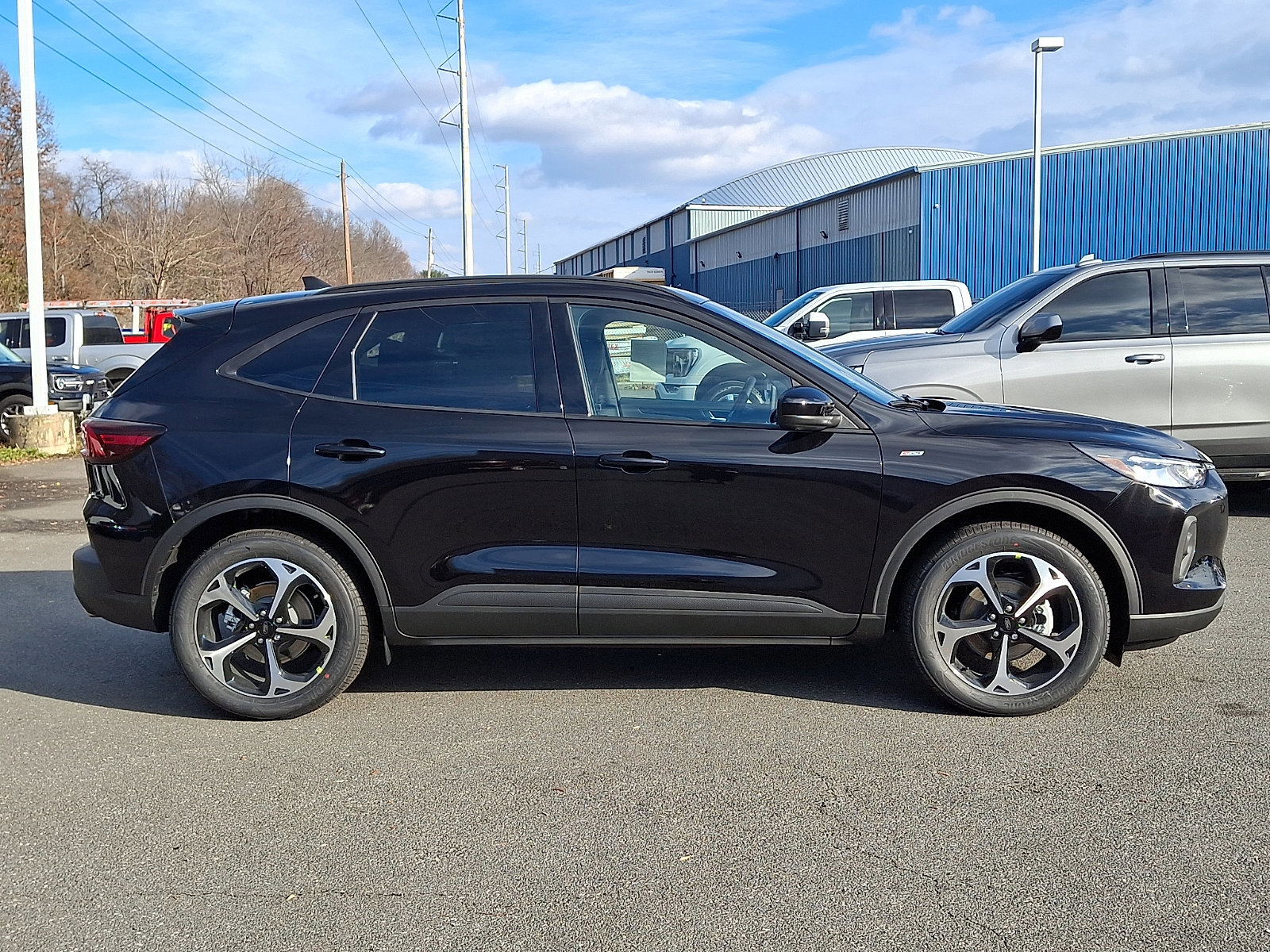 New 2026 Ford Escape ST-Line Select w/ Tech Pack #2 AWD/4WD image 15